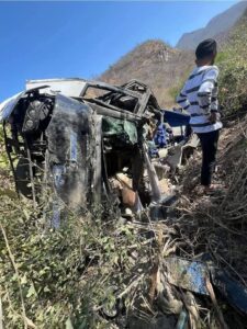 Mueren 18 simpatizantes de Morena en volcadura de autobús tras evento en el Zócalo