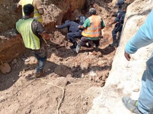 Trabajadores de CAPA en Chetumal, pierden la vida al quedar atrapados en excavación