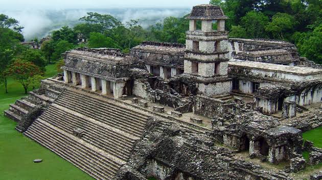 ¿Qué zonas arqueológicas puedes visitar a bordo del Tren Maya?