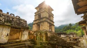 ¿Qué zonas arqueológicas puedes visitar a bordo del Tren Maya?