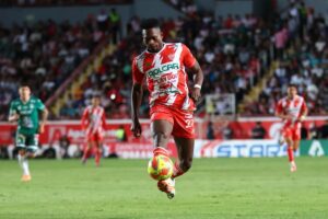 Necaxa pierde a Diber Cambindo por un mes1