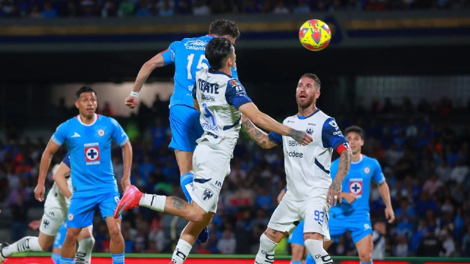 Empata Cruz Azul ante Rayados de Monterrey; Sergio Ramos vuelve a marcar