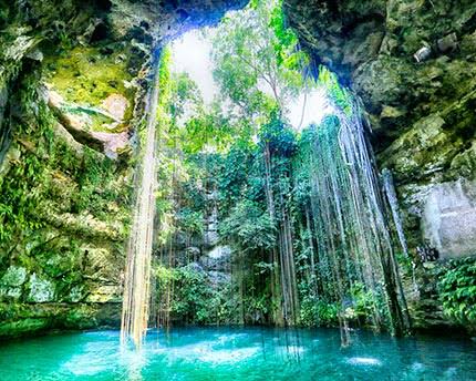 ¿Por qué los cenotes cierran al anochecer? Mitos mayas y peligros ocultos