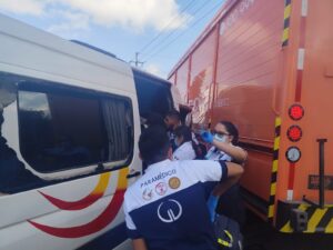 Accidente en carretera Playa del Carmen-Cancún dejan lesionados y tráfico en la zona
