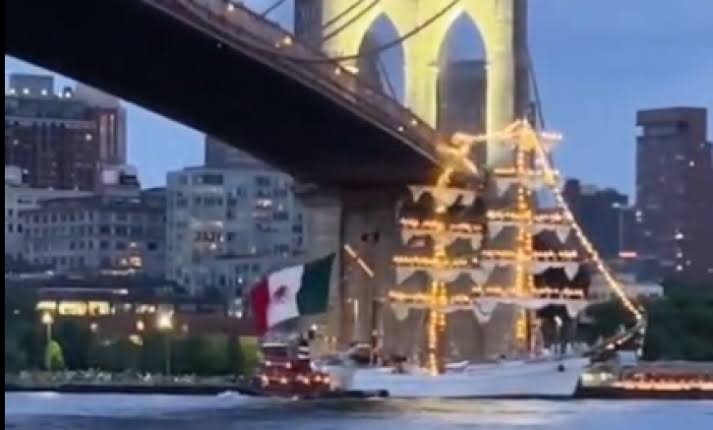 Buque Cuauhtémoc accidente en Nueva York