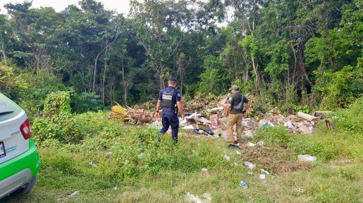 Detenidos en Cancún por tirar basura