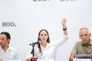 Reducen horario a bares y restaurantes en Cancún 