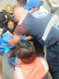 Menor de 13 años da a luz en el Metro de la CDMX