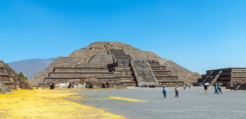 INAH Pirámide de la Luna Teotihuacán