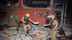 India ataca a Pakistan 7
