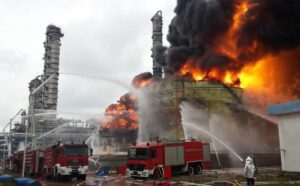 Explosión en planta química de China deja 5 muertos y muchos heridos 