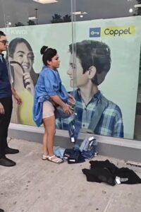 Mujer fingió estar embarazada para poder robar ropa en una tienda 