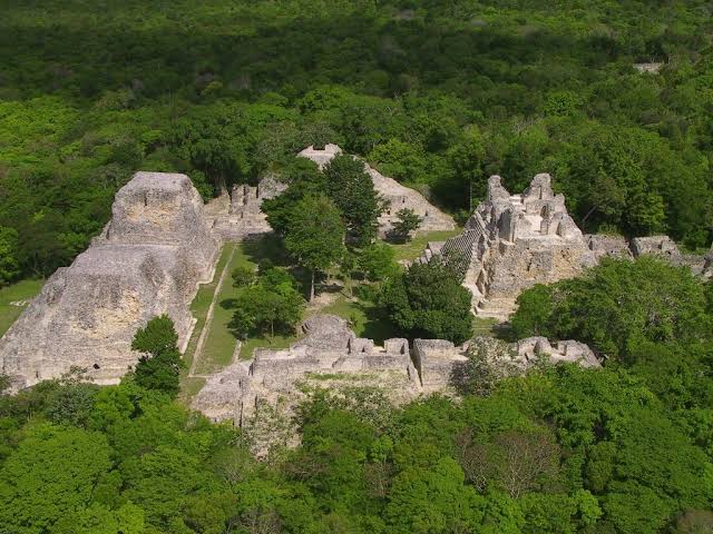 Zona Arqueológica de Becán en Campeche