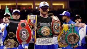 Canelo Álvarez vence a William Scull y lo gana todo