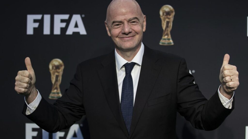 Gianni Infantino apoya expansión del Mundial 2030 a 64 equipos