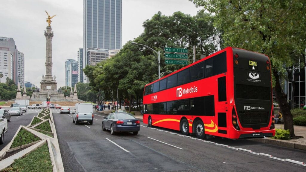 Metrobús suspende ruta por reapertura del Metro CDMX