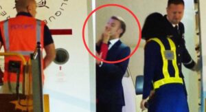 Captan a Emmanuel Macron siendo cacheteado por su esposa 