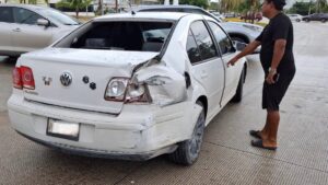 Accidentes viales paralizan el tráfico en Cancún