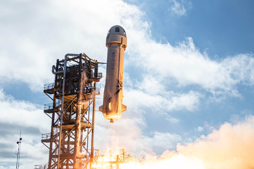Blue Origin logra con éxito su 12° vuelo tripulado al espacio