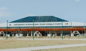 Aeropuerto de Tulum vuelo de Costa Rica 1