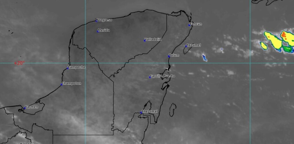 Clima hoy en Cancún y Quintana Roo: Cielo medio nublado a nublado con chubascos