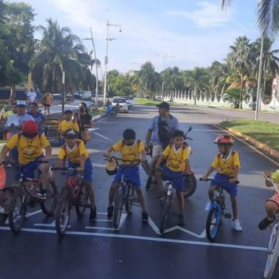 Ciclismo infantil en Playa del Carmen