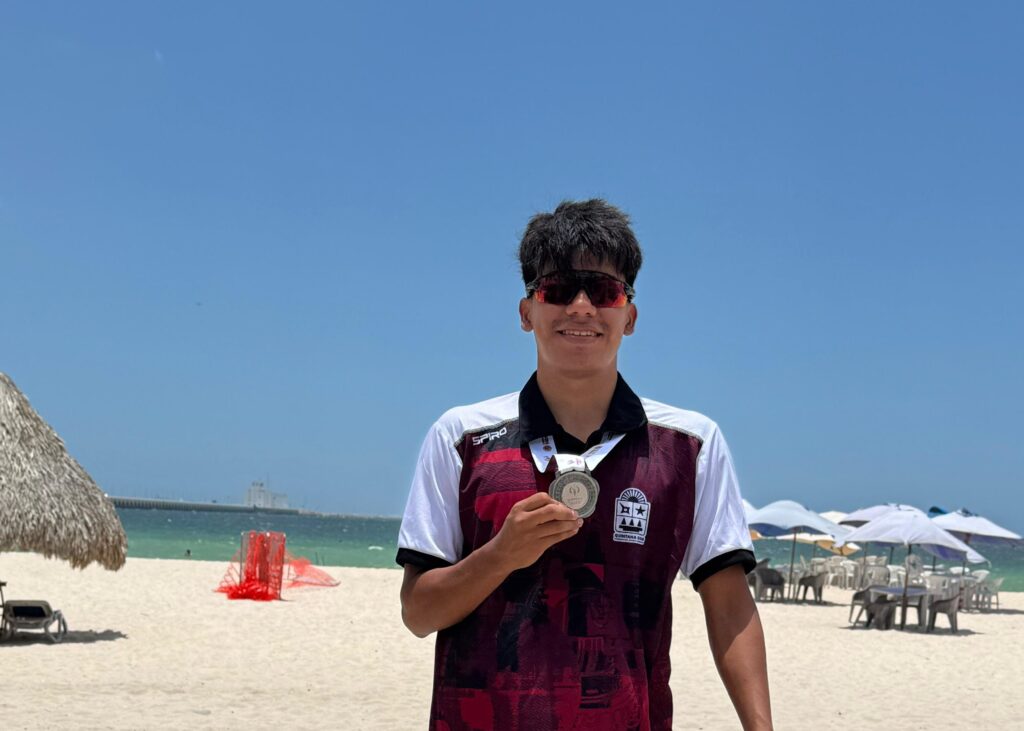 Emiliano Díaz medalla de Plata