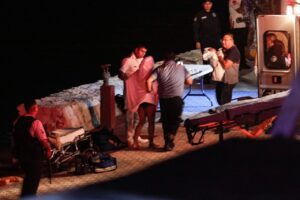 Hundimiento embarcacion en Cozumel 11
