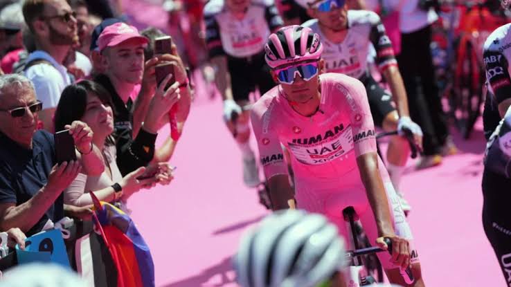 Isaac del Toro logra histórico segundo lugar en el Giro de Italia
