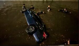 (VIDEO) Intensas lluvias en CDMX, dejan autos bajo el agua en Viaducto Río de la Piedad