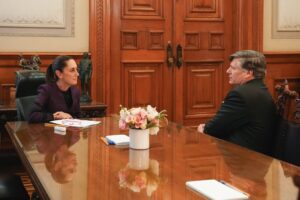 Sheinbaum manifestó desacuerdo a redadas contra migrantes en reunión con Landau