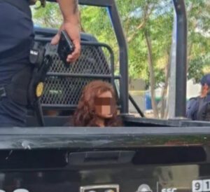 Mujer asesina a policía en Cancún, por posible venganza