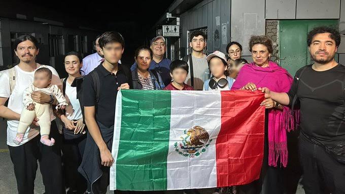 175 mexicanos han salido de Medio Oriente, tras ataques de Estados Unidos a Irán