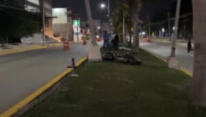 Joven motociclista muere en accidente en avenida Bonampak