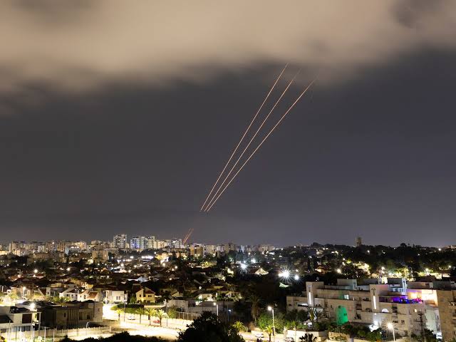 Israel ataca a Irán