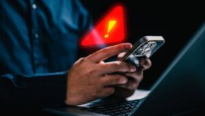 Maestro contagia de VIH a un joven de 14 años 