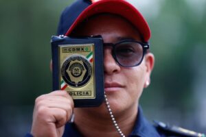 Orel, el primer policía trans de la CDMX