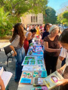 México pagó 22 mdd por libros escolares en Cuba