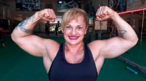 Muere Locomotora Oliveras, famosa boxeadora argentina