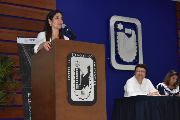 Xóchitl Carmona, la nueva rectora de la Universidad del Caribe en Cancún