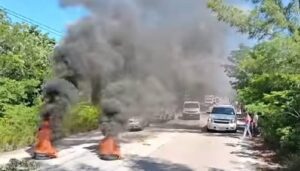 Habitantes de Mahahual también protestan
