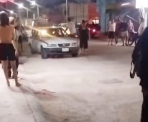 Ataque a balazos en barbería de Cancún, deja a un adolescente sin vida