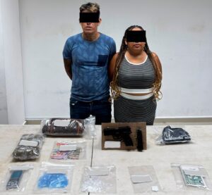 Detienen en Cancún a cuatro personas con drogas y armas de fuego