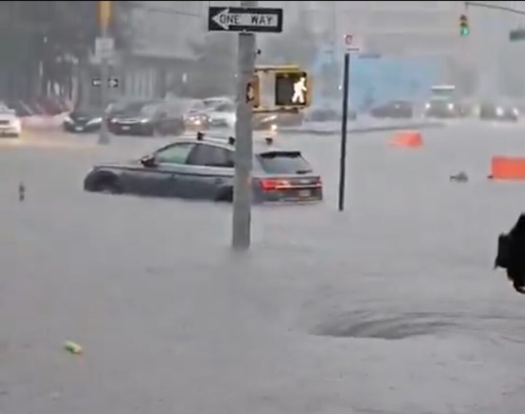 Lluvias intensas causan inundaciones en Nueva York y Nueva Jersey