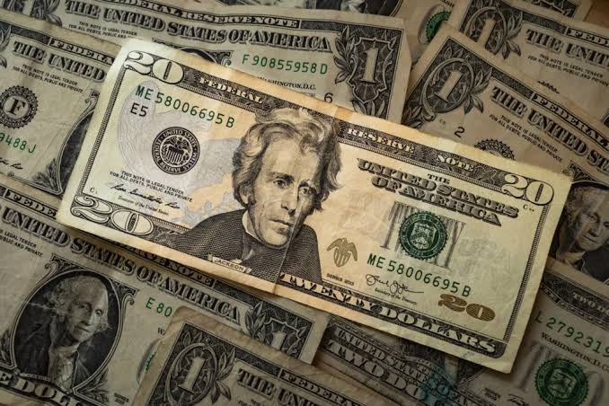 Dólar