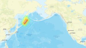 Volcán Klyuchevskoy entra en erupción tras terremoto en Rusia