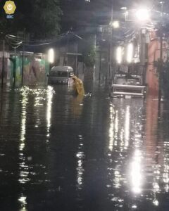 Lluvias colapsan la CDMX, provocan inundaciones y caos vial