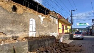 Sismo de 5.6 sacude Guatemala y deja fuertes daños 