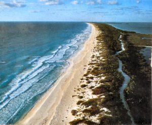 Playa Blanca, el primer hotel de Cancún, se construyó con materiales traídos de Miami