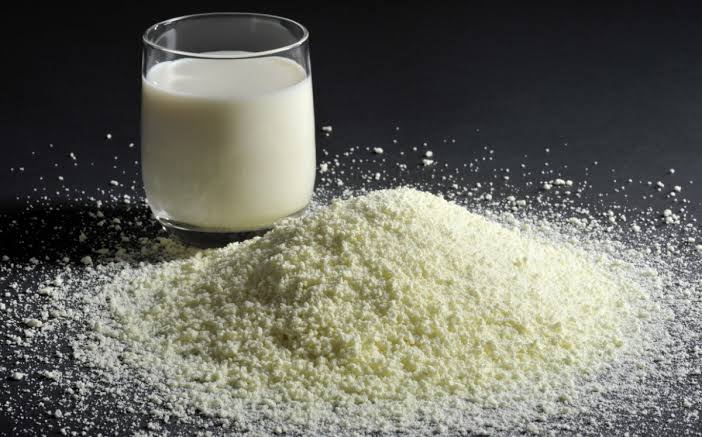 Gobierno mexicano reemplazará leche en polvo importada con producción local